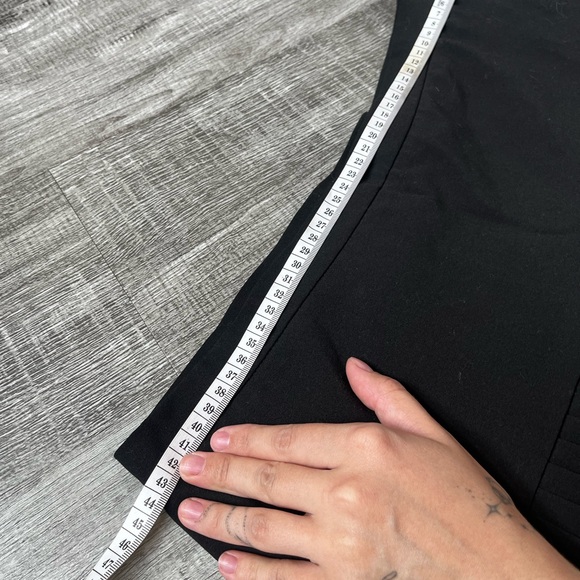 New with tag Black Short Skirt Preppy Vibe - Picture 5 of 6